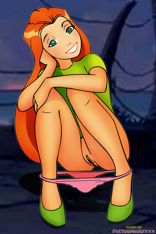 Toying with the Totally Spies!