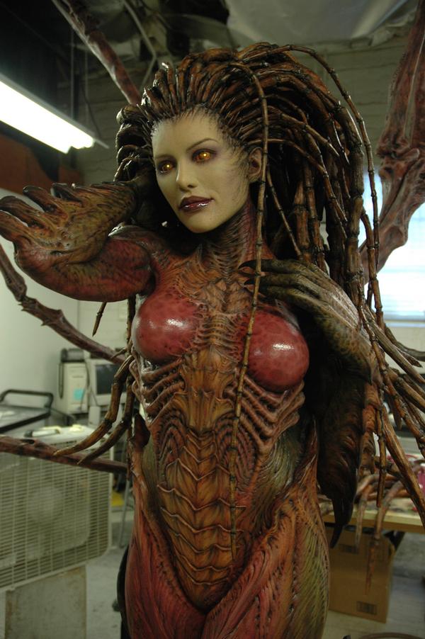 Cosplay Queen Sarah Kerrigan’s Starcraft Tag Me Game